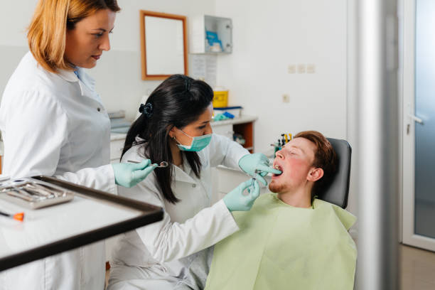 Best Walk-In Emergency Dental Services in Fruit Hill, OH